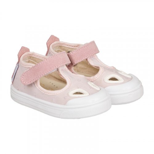 Sandal with plumetis eyelets