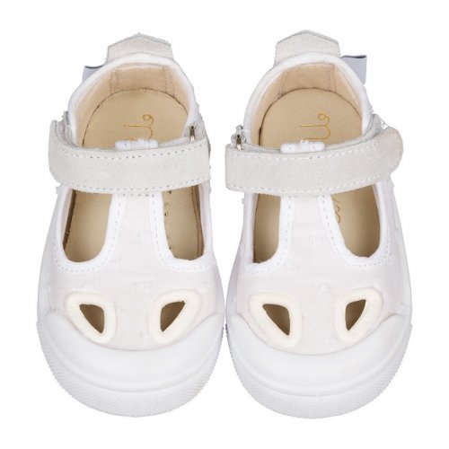 Sandal with plumetis eyelets_12472