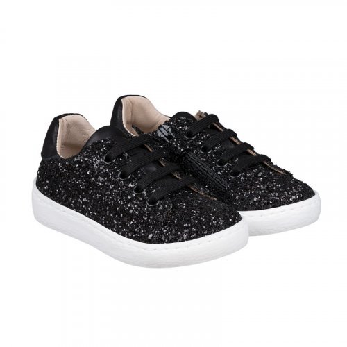 Baskets en paillettes noires