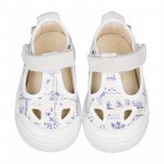 Sandal with eyelets in allover jungle_12627
