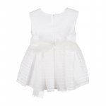 White sleeveless blouse_8212
